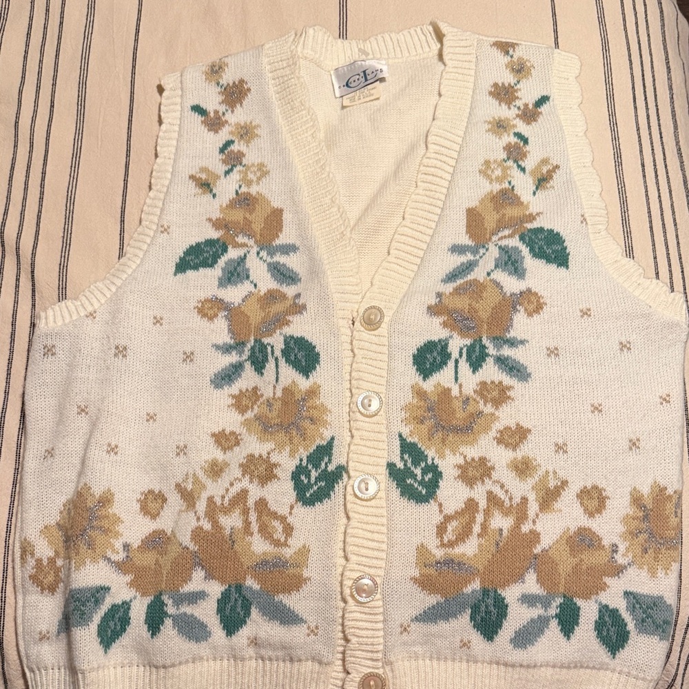 Floral Knit Sweater Vest - Cream and Green